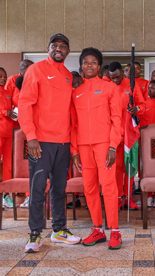 Kenyan U20 Team poses with Sports CS Murkomen during flagging off at Kasarani Stadium