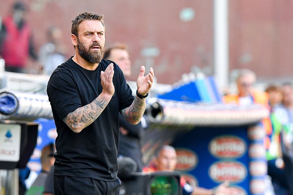 Roma sack club legend Daniele De Rossi after winless streak