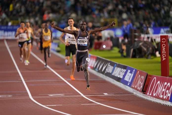 Amos Serem celebrates winning the 3000m steeplechase at the Diamond League final.