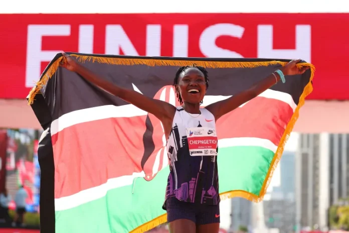 Ruth Chepngetich smashes women's marathon world record in Chicago