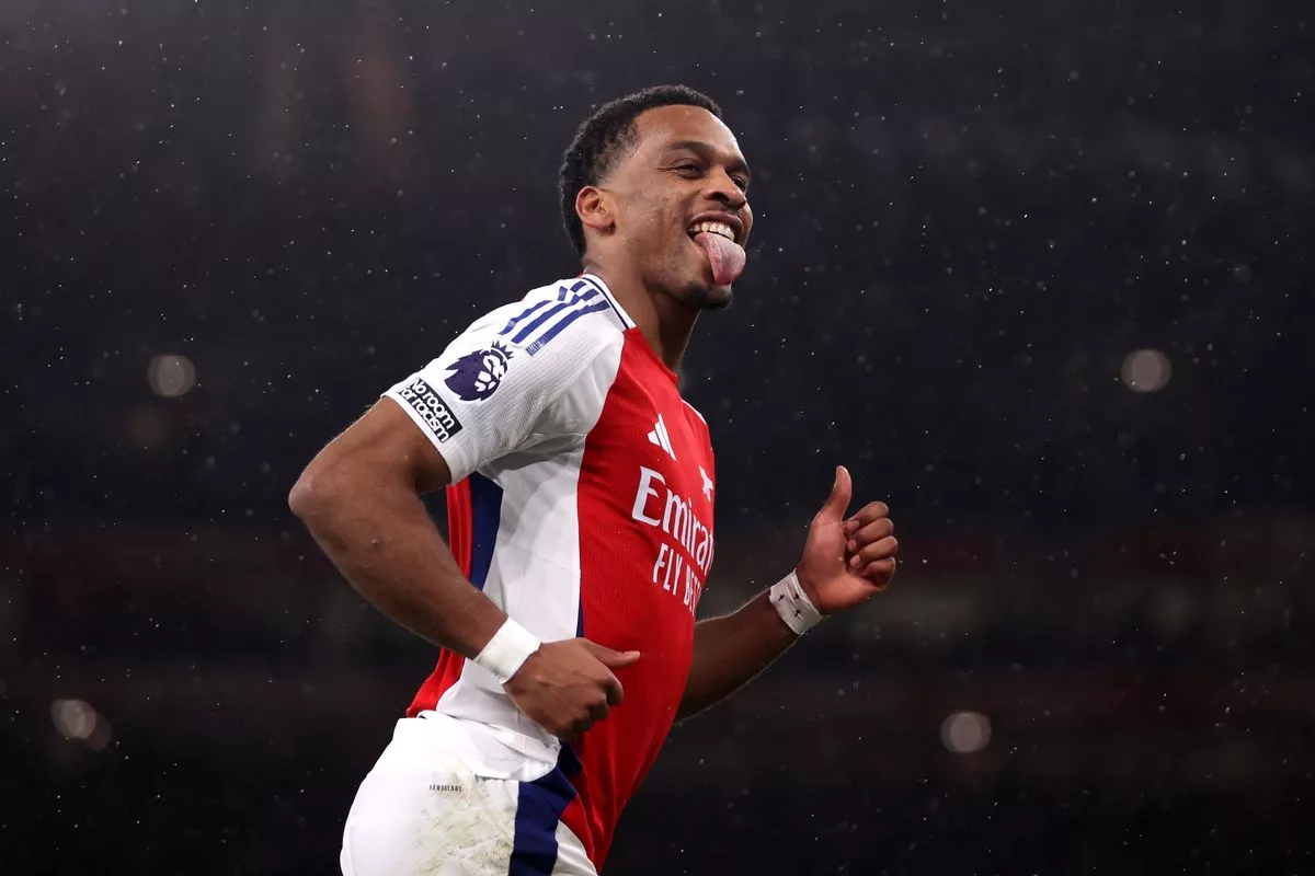 Jurrien Timber celebrates his goal ( Image: Getty Images)