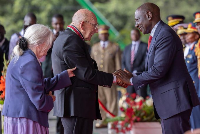 Bob Munro honoured by William Ruto during Kenya’s 60th Jamhuri Day celebrations