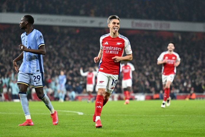 Leandro Trossard celebrates scoring the eventual winner for Arsenal against Spurs this morning. Photo: Getty Images