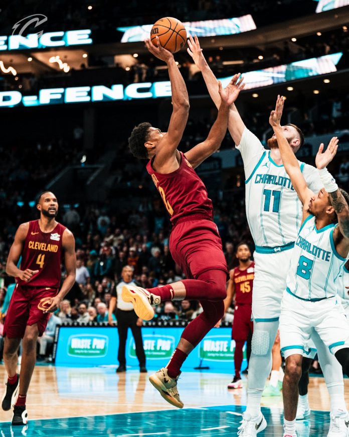 Cleveland Cavaliers escape with a 118-117 win against the host Charlotte Hornets on Friday night.