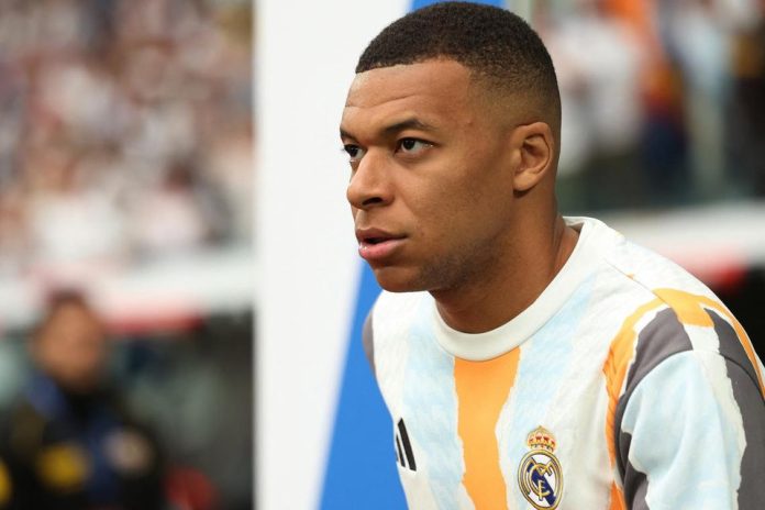 Real Madrid announced that Kylian Mbappe had a 'high fever' on Tuesday-REUTERS/Isabel Infantes/File Photo