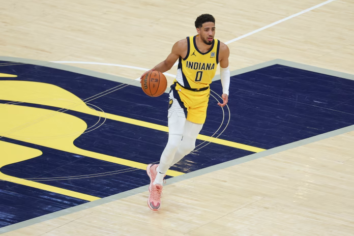 Tyrese Haliburton had scored nine points for pacers before being forced out against the Oklahoma City Thunder-Credit: Trevor Ruszkowski-Imagn Images/File Photo